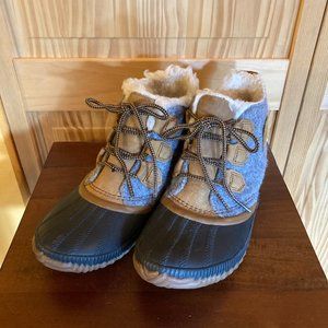 Sorel - Women's Out ‘N About Plus Waterproof Boot, Leather/Felt, Quarry, 8.5 M